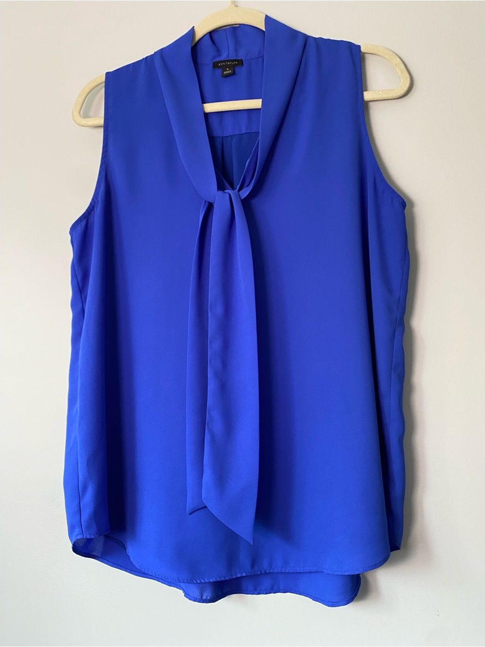 Ann Taylor Royal Blue Tie-Neck Sleeveless Blouse, Size M